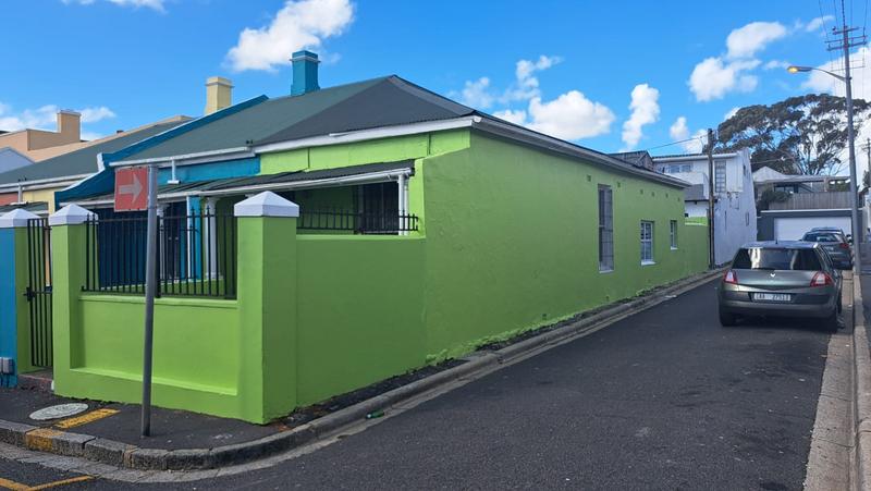 2 Bedroom Property for Sale in Woodstock Western Cape